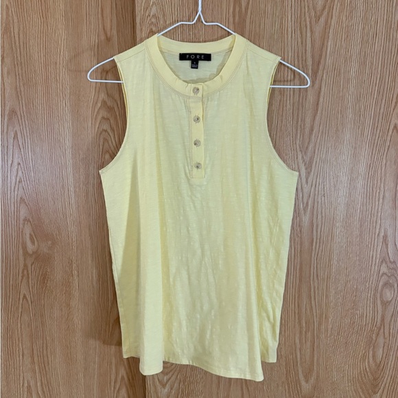 FORE Women's Yellow Sleeveless 1/4 Button Swing Muscle Tee Top - Picture 2 of 4